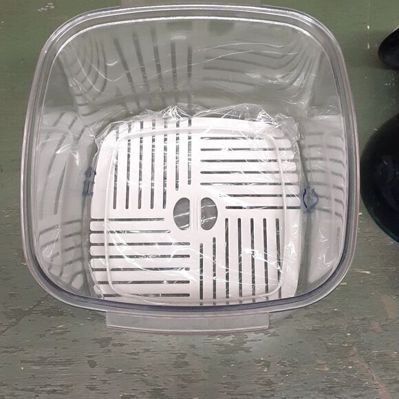 NEW-Vacco Ultra-Vac Food Storage container and air pump, - Picture 4 of 8